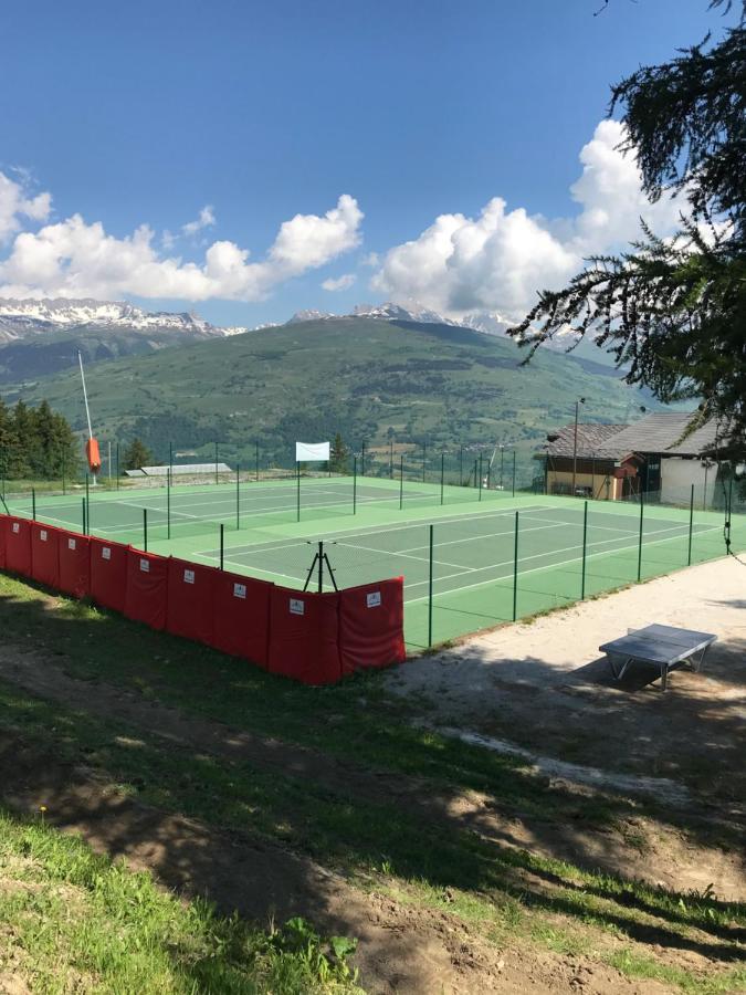 Chalet Miravidi, Montchavin-La Plagne, Jacuzzi & Sauna Exterior foto